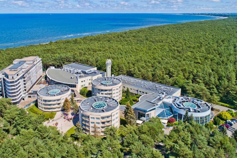 Kolberger Deep, Hotel Senator SPA