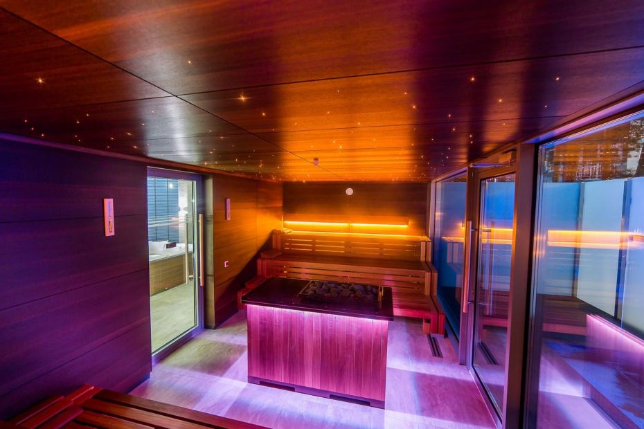 Kolberger Deep, Hotel Senator, Sauna