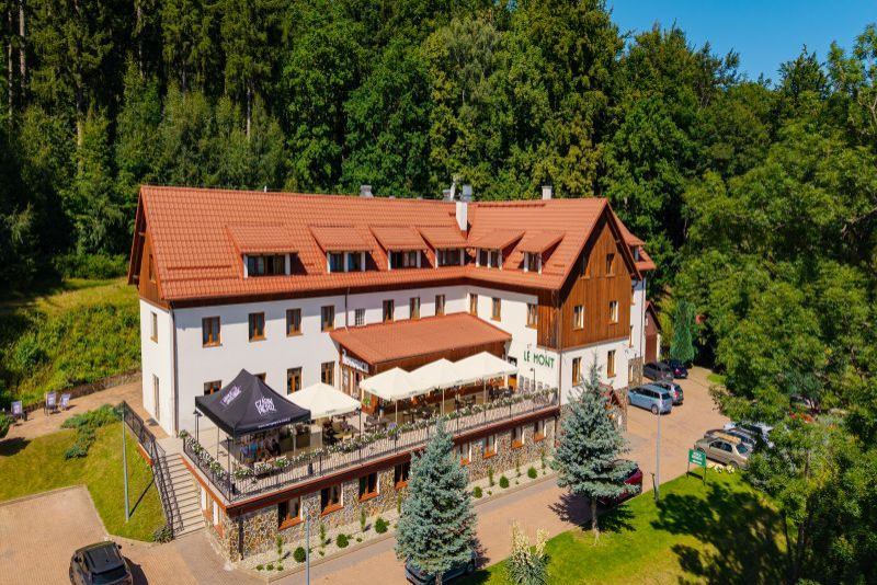 Bad Schwarzbach, Kurhotel Le Mont